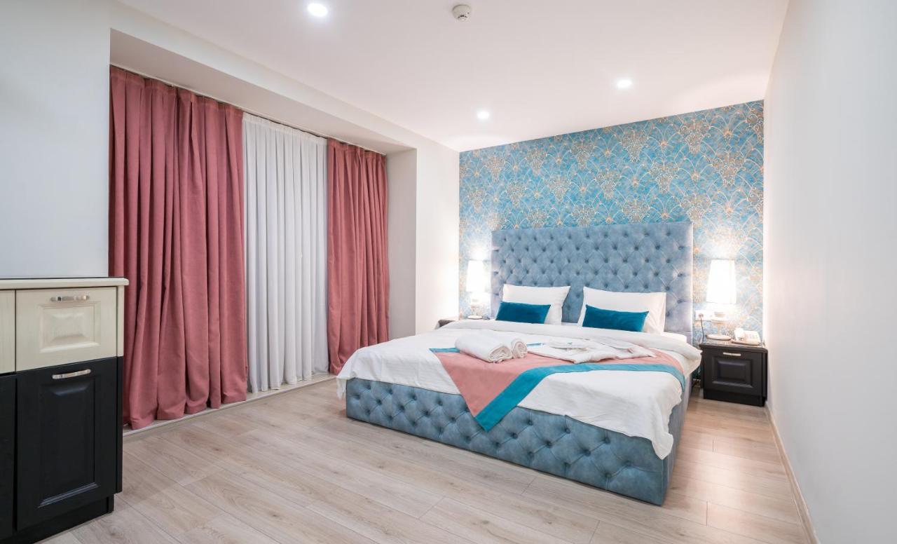 Capitol Hotel By Umbrella Tbilisi Exterior foto